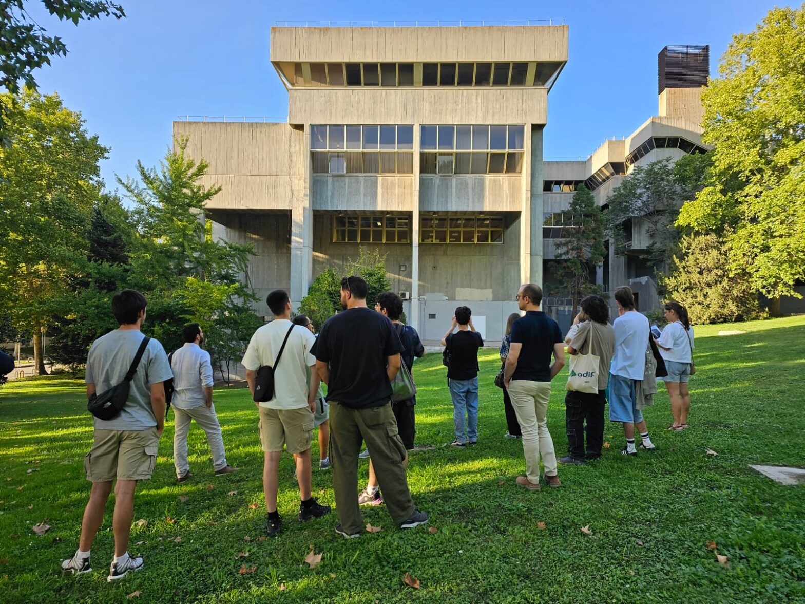 Visita Guiada a la Facultad de Ciencias de la Información UCM