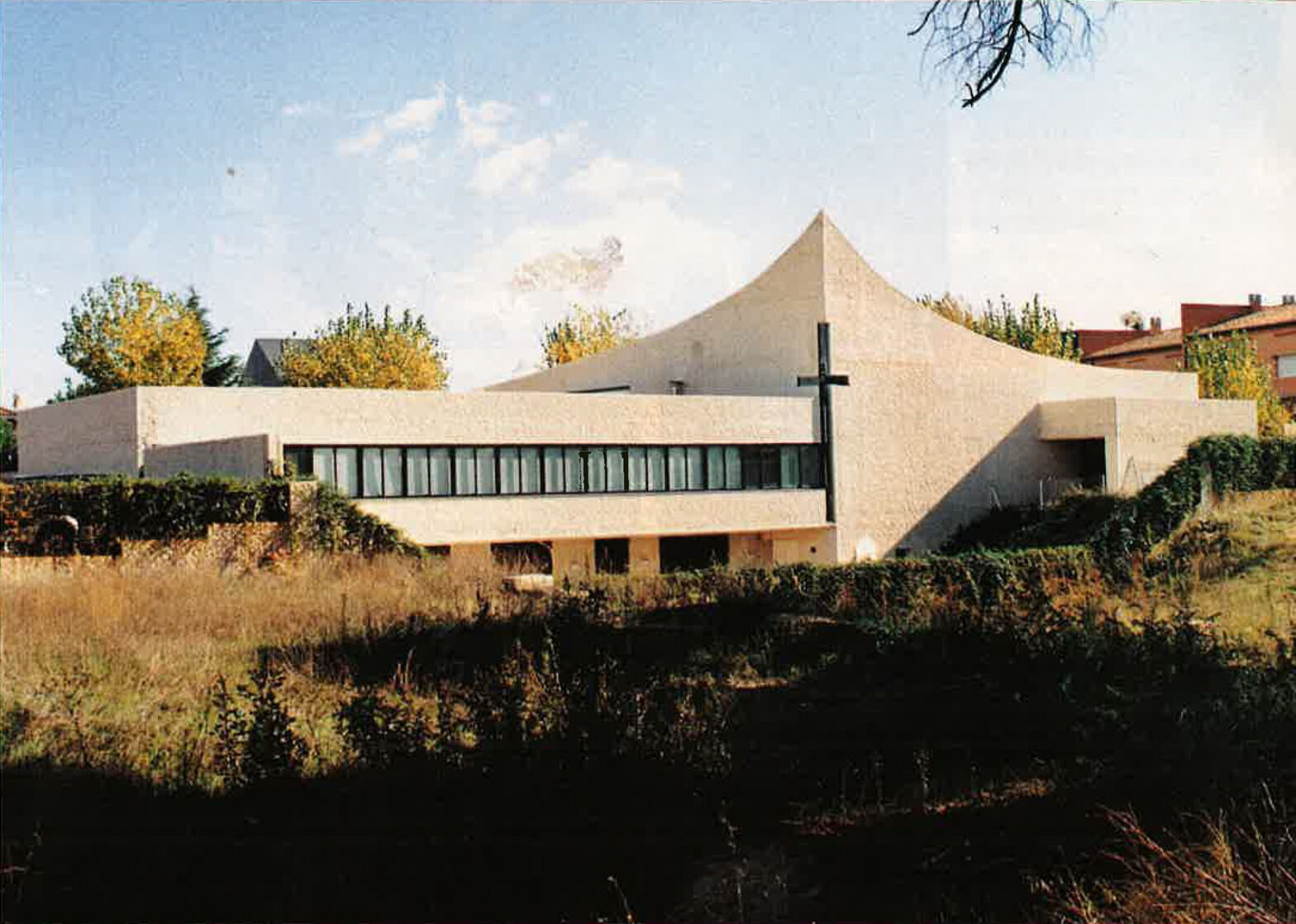 Exterior Iglesia Parroquial San Pablo de la Cruz